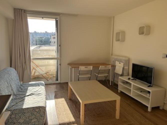 T1 1er étage 25 m2 Toulouse Grande Rue Saint Michel Proche banlieue Métro B Saint Michel Langer (1664) - 01.jpg