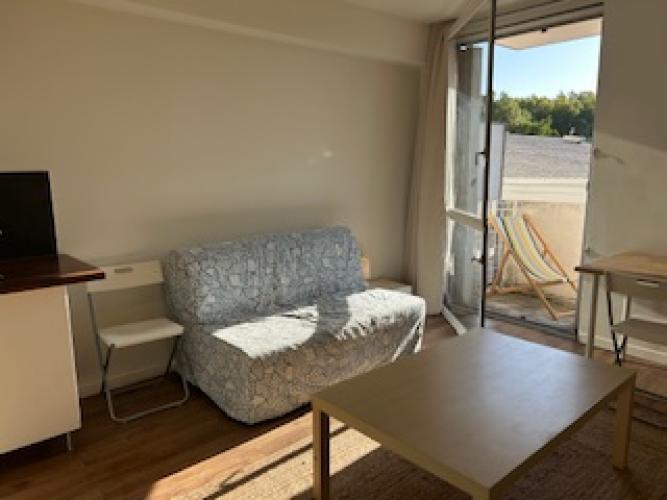 T1 1er étage 25 m2 Toulouse Grande Rue Saint Michel Proche banlieue Métro B Saint Michel Langer (1664) - 02.jpg