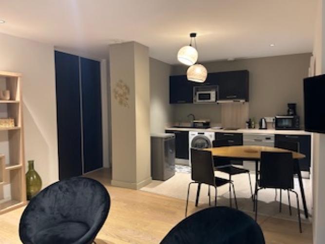 T2 1er étage 45 m2 Toulouse rue Malcousinat Hyper centre Métro A Esquirol (1701) - IMG_1772.jpg